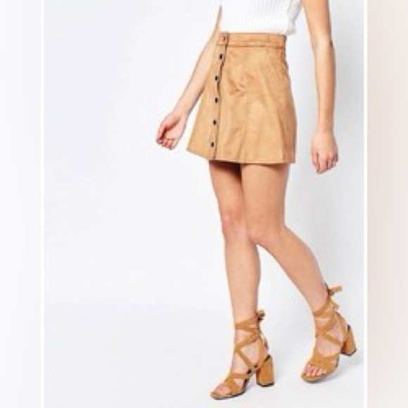 Glamorous A Line Button Front Faux Suede Mini Skirt Size Larger - Picture 6 of 8